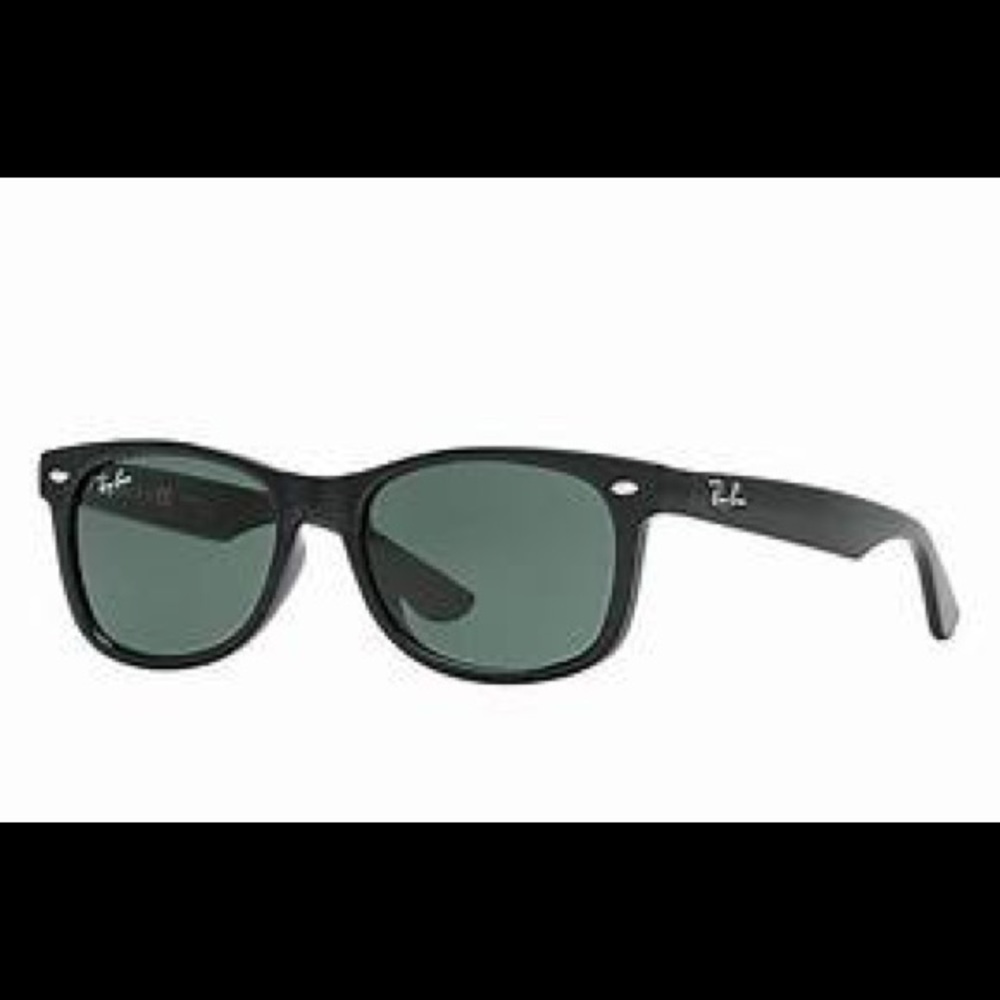 Ray-Ban Kids' New Wayfarer Junior Sunglasses Black